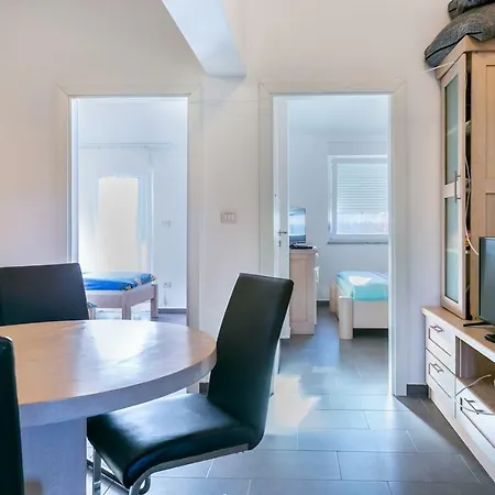 Gostinjska kuća Munida 3*